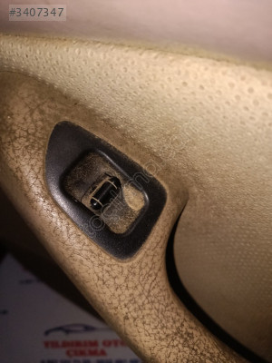 ROVER 620 SAĞ ARKA CAM DÜĞMESİ