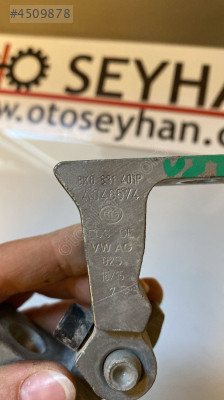 8K0831401P volkswagen golf 7 ön sol kapı üst menteşesi