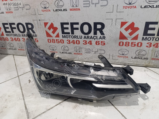 TOYOTA COROLLA SAĞ FAR ÇIKMA ORİJİNAL PARÇA