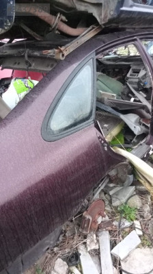 Mazda 626  balon kasa sağ arka çamurluk camı yedek parça