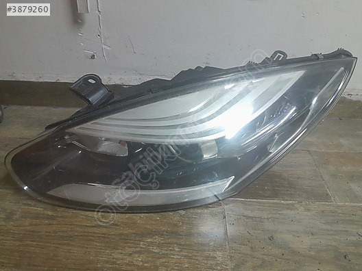 Renault Megane 3 Sağ-Sol Far ve Aksam | Ünallar Oto Çıkma Parça