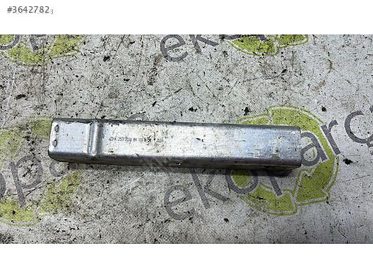 MERCEDES E 2017 2023 W213 ÖN TAMPON ALT DEMİRİ AYAĞI A2136200400