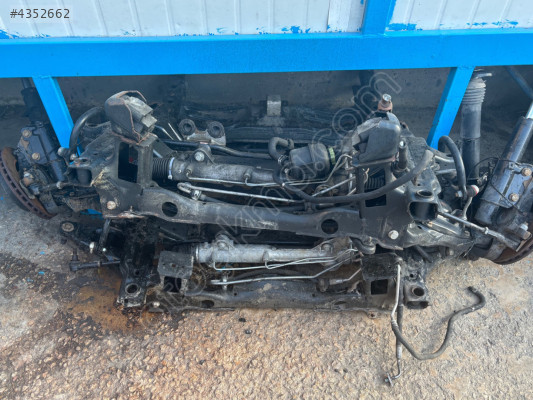 CRAFTER ÇIKMA ORJİNAL MOTOR ALT TRAVERS