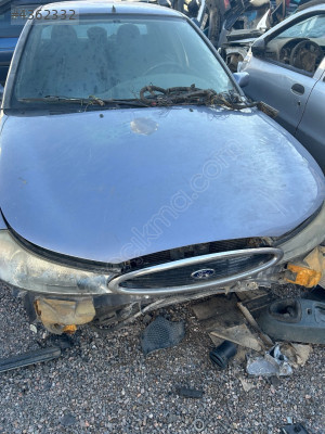 Ford mondeo kaput