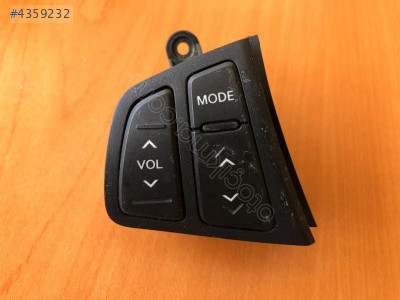 HYUNDAİ İ30 DİREKSİYON-DÜĞMESİ ORJİNAL