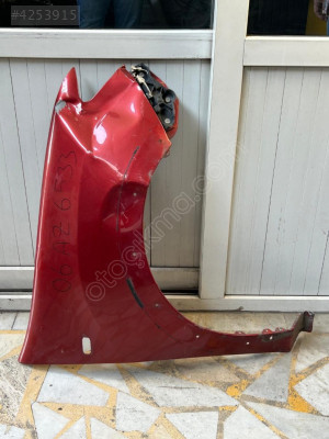 DACİA SANDERO STEPWAY ÇIKMA SAĞ ÖN ÇAMURLUK ORJİNAL