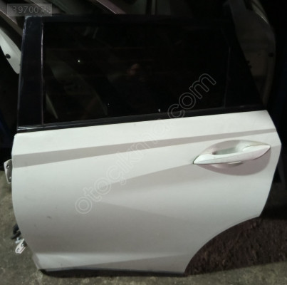 HYUNDAİ BAYON SOL ARKA KAPI DOLU