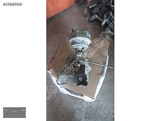 Sağ Alt Sürgülü Kapı Taşıyıcı Kol Makaralı Kılavuz: T4 1991-