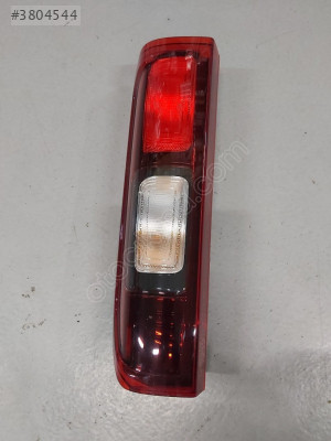 RENAULT TRAFİC 3 SAĞ ARKA STOP