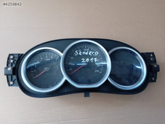 dacia sandero 2017 1.5 otomatik gösterge/km saati (son fiyat)