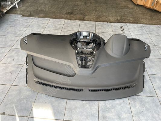 Ford Courier Göğüs (Torpido) Orijinal OTOKOÇ 0 Ürün