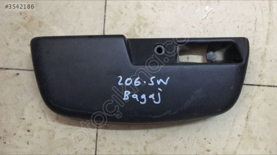 PEJO 206 SW BAGAJ KAPAĞI ORTA ÜST BAKALİT 9642827677