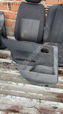 Ford fiesta sol arka kapı döşemesi orj cıkma