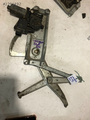 Opel Vectra Sağ Ön Kapı Cam Krikosu