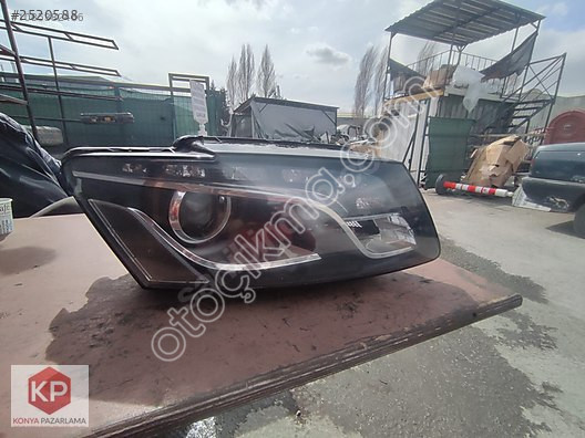 Audi Q5 2011 model orjinal sağ far