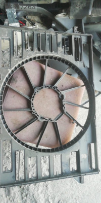 8W0121207B A4 A5 A6 A7 A8 fan davlumbazı çıkma