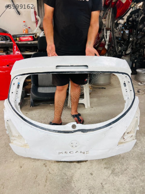 Renault megane 3 hacback çıkma arka bagaj kapağı