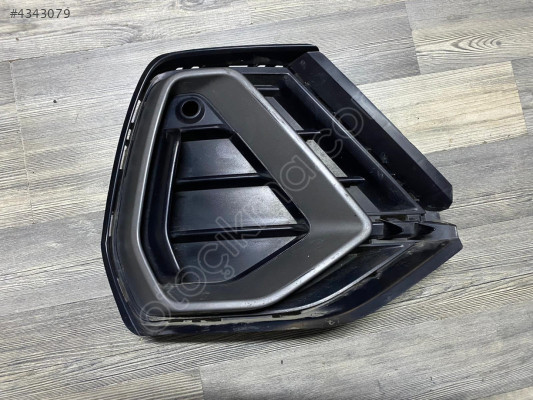 AUDI Q3 SİS KAPAĞI SAĞ 83A807682D ÇAĞRI OTO MASLAK