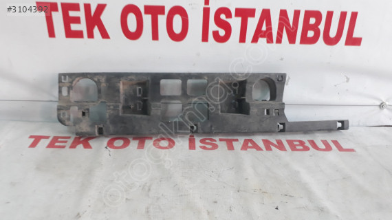RANGE ROVER  BRAKET SAĞ ARKA DXF500021
