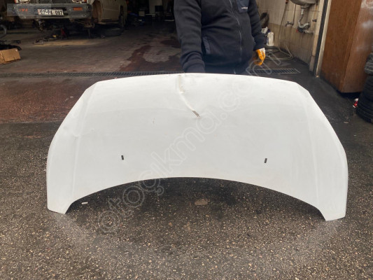 FORD CUSTOM BEYAZ MOTOR KAPUTU ORJINAL LOKALLİK