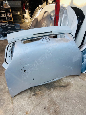 2004 toyota yaris çıkma arka bagaj kapağı