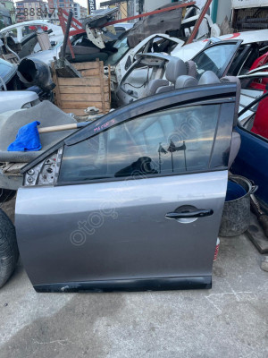 Renault Megane 3 sol ön kapı orjinal çıkma