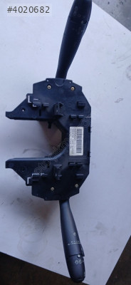 Citroen c4 çıkma sinyal kolu