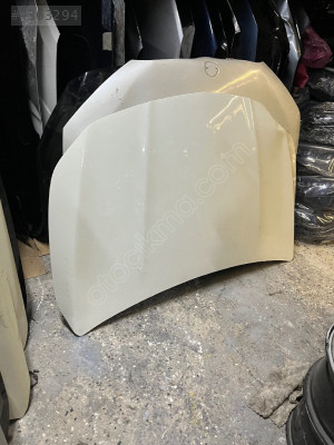 Mercedes w117 cla orjinal çıkma kaput