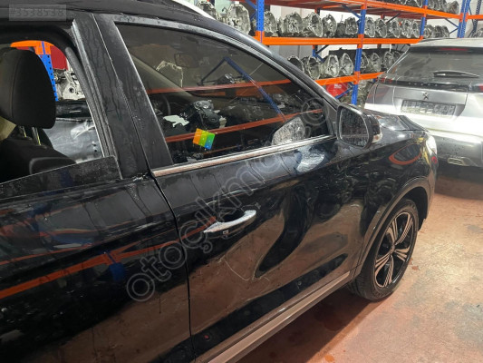 MG ZS SAĞ ÖN KAPI 2021-2025 1.0 BENZİNLİ