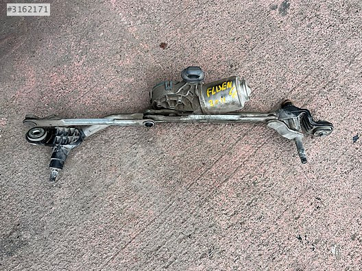 RENAULT FLUENCE 2011 ÖN CAM SİLECEK MEKANİZMASI VE MOTORU