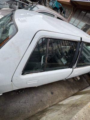 Hyundai excel sağ arka kapı