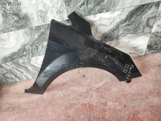 FORD FOCUS 2,5 SAĞ ÖN ÇAMURLUK