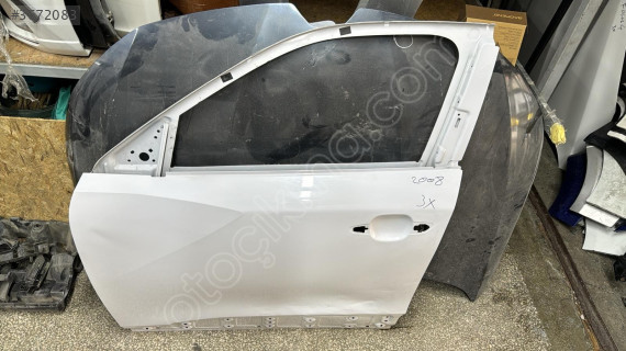 PEUGEOT 2008 SOL ÖN KAPI ORJİNAL ÇIKMA