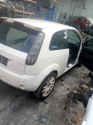 2004 Ford Fiesta yatarlı koltuklar