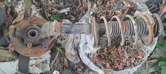 Peugeot 106 sağ ön taşıyıcı Orjinal sökme hatasız komple