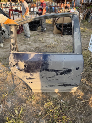 Passat b5 sağ arka kapı Orjinal