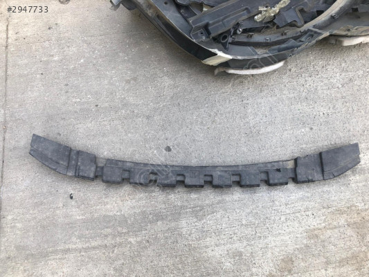 NİSSAN QASHQAİ J12 ÖN TAMPON KÖPÜĞÜ 620916UA0A