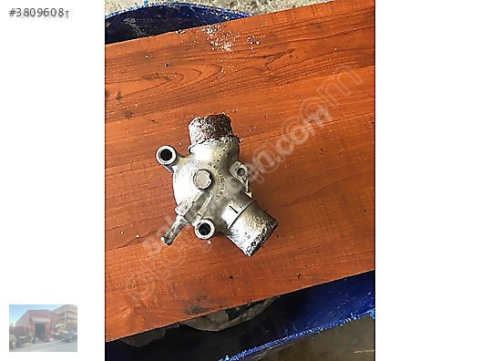 MERCEDES M119 V8 MOTOR ORJİNAL TERMOSTAT ÇIKMA -1192030175