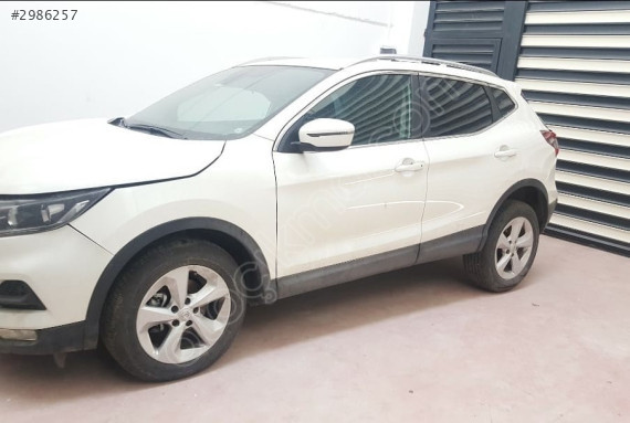 J11 Nissan Qashqai Kesme Tavan Parçası - Mil Oto Çıkma