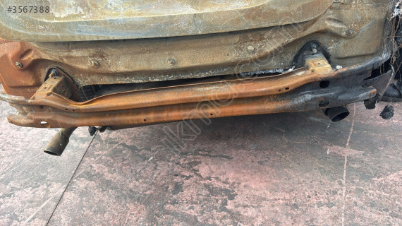 BMW G26 ARKA TAMPON DEMİRİ