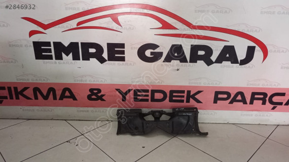 51717213660 Bmw X3 F25 Ön Cam Izgara Orta Kapak Paneli (11-17)