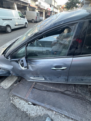 Citreon sol ön kapı