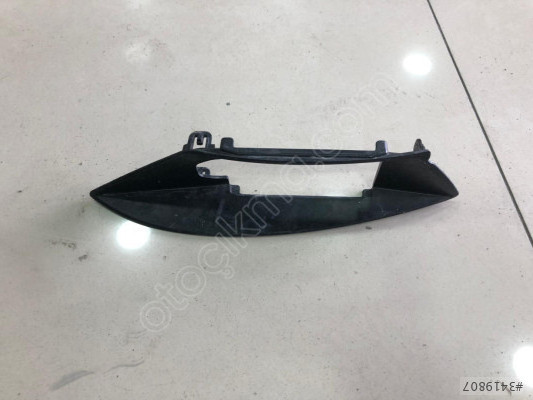 BMW 5 SERİSİ G60 ÖN TAMPON TRİM 51118084695