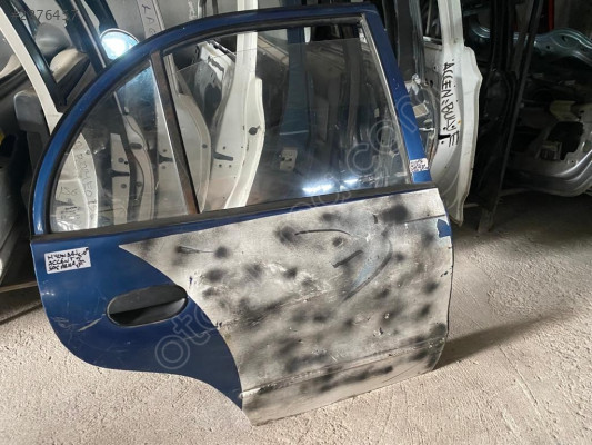 HYUNDAİ ACCENT SAĞ ARKA KAPI DOLU 1995-2000 MODEL 2.ÜRÜN