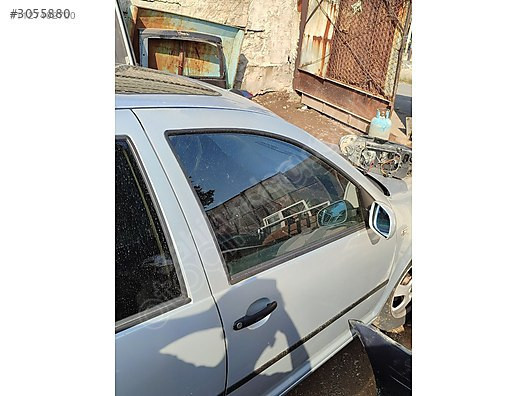 Wolswogen golf 4 Hatasız sağ ön kapı