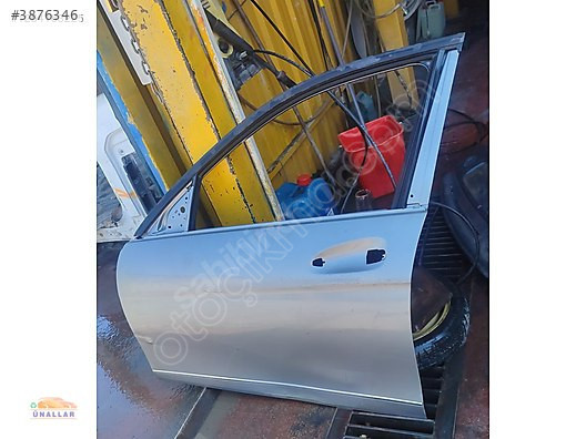 Mercedes C200 W204 Sağ Ön Kapı - Ünallar Oto Çıkma Parça