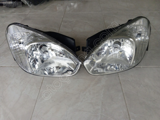 Hyundai Accent Era İçin Sağ/Sol Ön Far Çıkma Parçaları