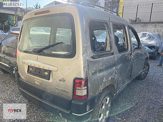 Peugeot partner Bagaj Kapağı Sökme 03-11
