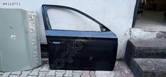 SKODA SUPER B SAG ÖN KAPI SIFIR 3V0831056B