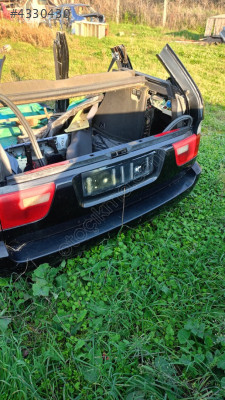 BMW X5 02/07 MODEL BAĞAJ KAPAĞI VE ARKA TAMPON SİYAH RENK